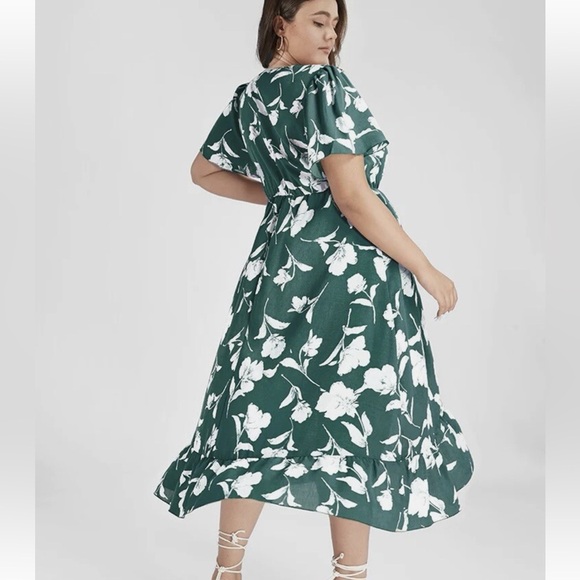 BloomChic Plus Size 4XL Floral Ruffle Knot Side Wrap Dress us26 - Picture 2 of 4